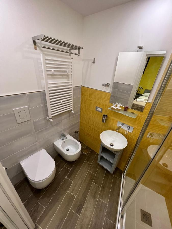 Metropolis Home เนเปิลส์ ภายนอก รูปภาพ